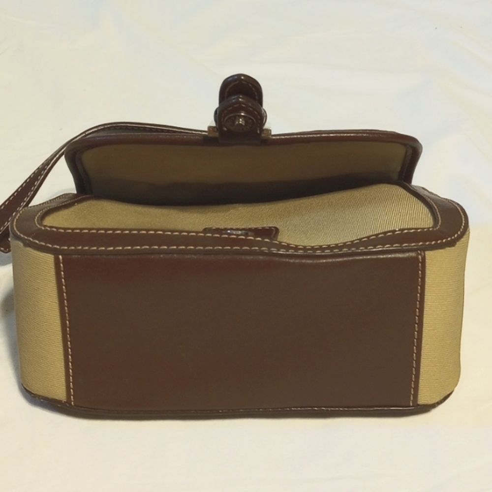 Vintage Etienne Aigner Brown and Camel Purse - Picture 4 of 12